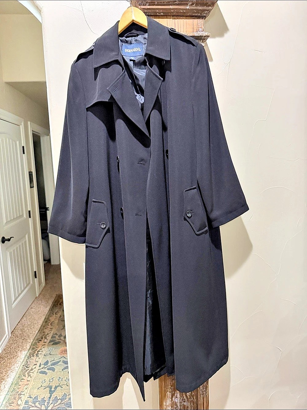Bernardo Women's Trench Coat Black Size 10 Like New